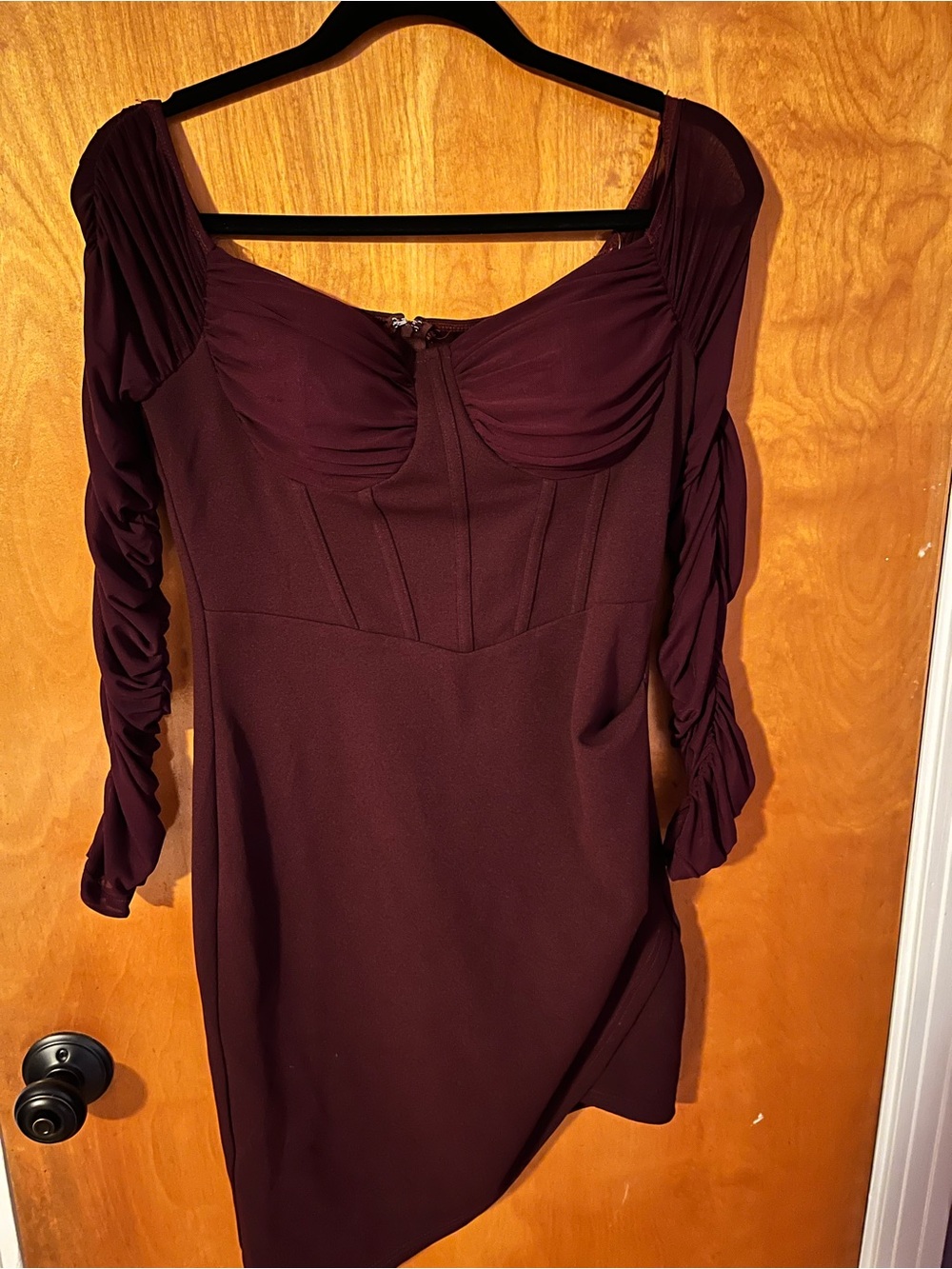 Windsor Women's Long Sleeve Ruched Burgundy Bodycon Dress NWT
